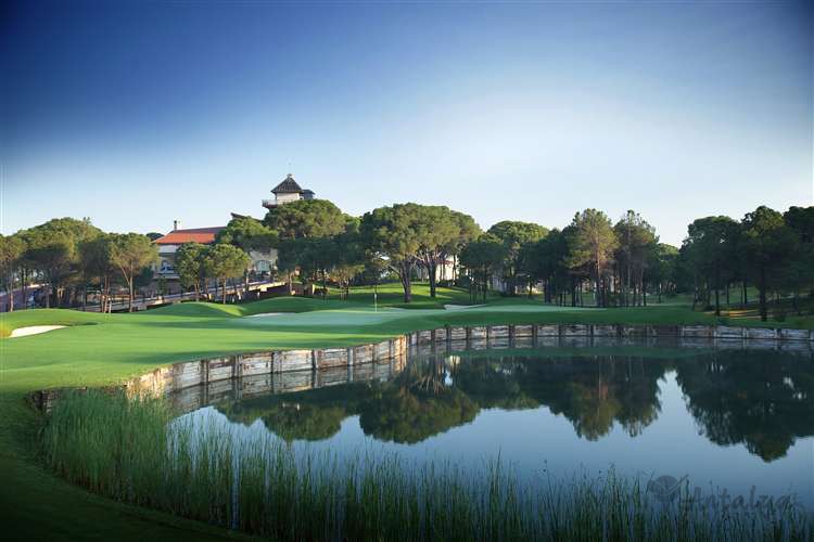 Montgomerie Maxx Royal Golf Course