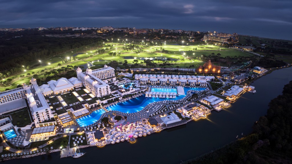 Titanic Deluxe Belek 7 Nights 5x Golf in 4 x Cullinan Links Golf Club + 1 x Kaya Palazzo
