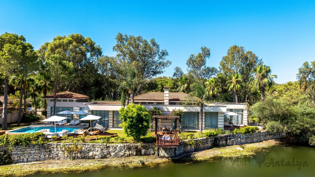 Kempinski Hotel The Dome