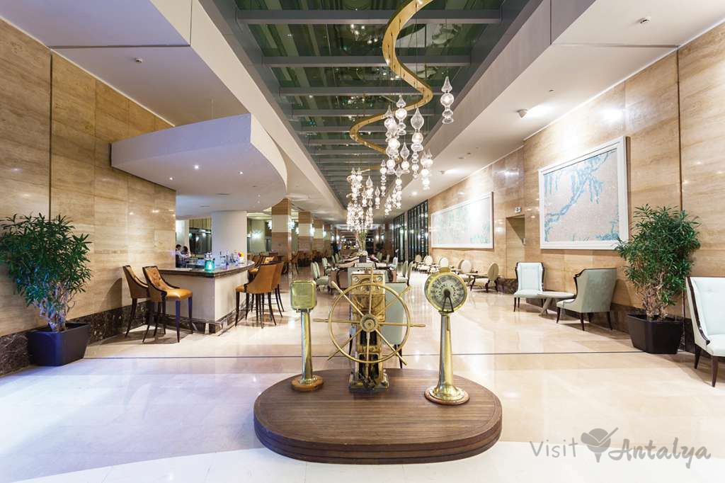 Titanic DELUXE Lara Antalya 7 Nights 4x Golf in Cullinan Golf Club Buggy included.